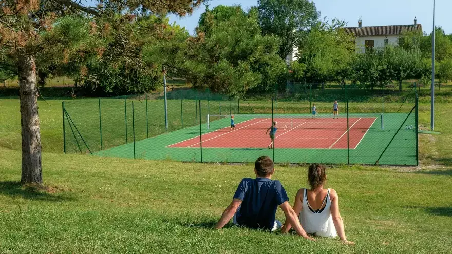 Court de tennis VTF Domaine du Peyrichoux