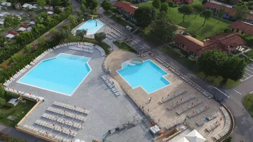 Piscines avec hydromassage Garda Village