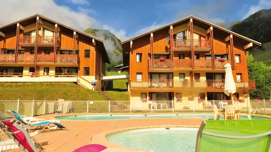 Chalets hébergements du VTF Rafour