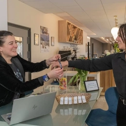 Réception de l'hôtel l'Ouka