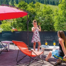 Terrasse en été VTF Praloup